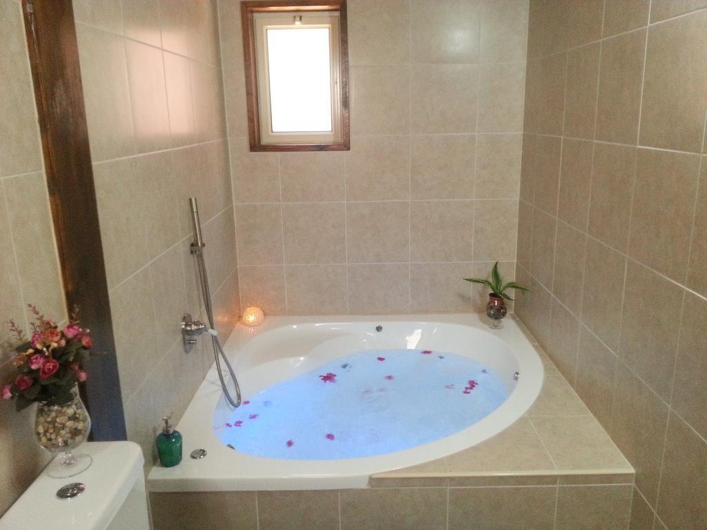 Villa Dead Sea Dawn Neot HaKikar Zimmer foto